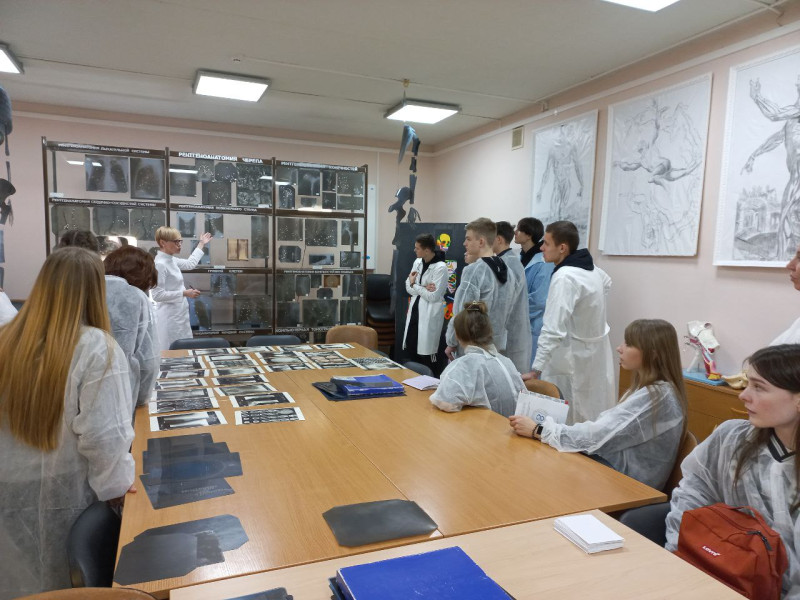 Поездка медицинского класса в Ханты-мансийскую государственную медицинскую академию.